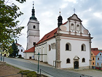 
                        Kostel sv. Petra a Pavla - Horovsk Tn (kostel)