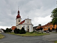 Kostel sv. Petra a Pavla - Bobrov (kostel)