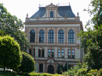 Gymnzium - Polika (historick budova)