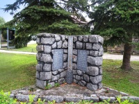 Pomnk Obtem 1. a 2. svtov vlky - jezd u Rosic (pomnk)