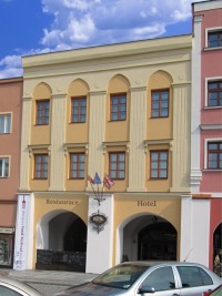 Hotel Bouek - Krom (hotel)