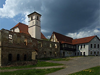
                        Hazlov (zcenina hradu, zmek)