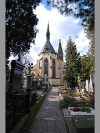 Kostel sv. Petra a Pavla - Praha 2 (kostel) - Polygonln uzvr kostela