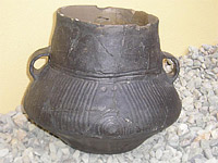 Mstsk muzeum Slavin (muzeum) - Ndoba z doby bronzov