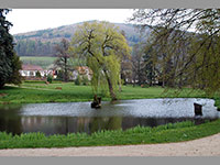 Zmeck park - Loun nad Desnou (park) - Zmeck park - Loun nad Desnou (duben 2014)