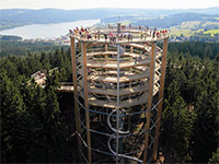 
                        Stezka korunami strom - Lipno nad Vltavou (netradin rozhledna)