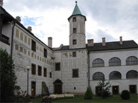 Perov nad Labem (zmek) - Zmek
