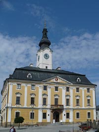 Radnice - Polika (historick budova) - celkov pohled