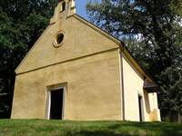 Kaple Nejsvtj Trojice - ervena Lhota (kaple) - 