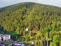 Kaple sv. Barbory - Jchymov (kaple) - Kaple obklopen lesem