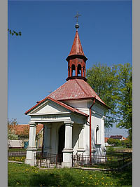 Kaple Nejsvětější Trojice Boží - Stratov (kaple)