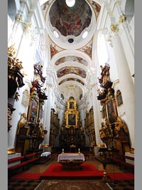 Kostel Sv. Tome a Augustinsk klter - Praha 1 (kostel, klter) - Interir kostela (bezen 2011)
