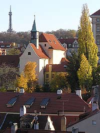 Kltern kostel Panny Marie Andlsk - Praha 1 (kostel) - Pohled z ernnsk ulice.
