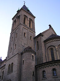 Kostel sv. Gabriela - Praha 5 (kostel) - Kosteln v