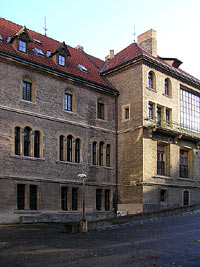 Kostel sv. Gabriela - Praha 5 (kostel) - Exterir