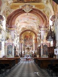 Kltern kostel sv. Petra a Pavla - Nov e (kostel) - Interir kostela sv Petra a Pavla