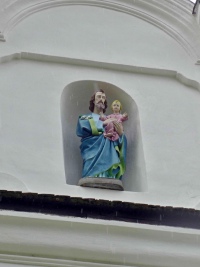 Kostel sv. Rodiny a sv. Jana Nepomuka - Horn Vltavice (kostel) - 