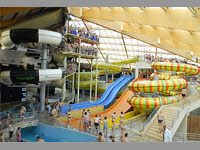 Aquapalace - estlice (aquapark) - Tobogny a skluzavky