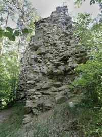 Hrad Holoubek - Tebenice (zcenina hradu) - 