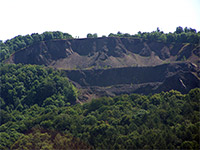 Tlustec - Ralsk pahorkatina (vrchol) - Tlustec - pohled z obce Brnit