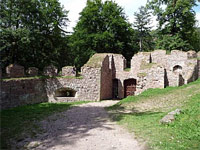 Litice (hrad) - Vstupn brna