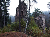 Loužek - Louzek (zřícenina hradu)