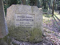 
                        Lichtenštejnský kámen (pamětní deska)