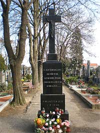 kříž na hřbitově - Tuřany (kříž)