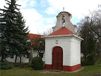 Kaple sv. Jana Nepomuckho - Velk Chvalovice (kaplika)
