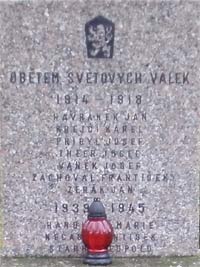 Pomnk obtem vlek - Rjec-Jesteb (pomnk,pamtnk) - Detail