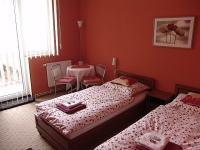 Pension Three - Frantikovy Lzn (pension) - Pokoj.