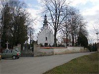 Hbitovn kostel - Pedklte (kostel) - Pohled na hbitov a kostel