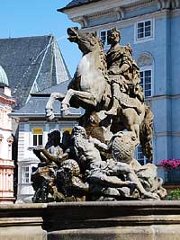 Caesarova kana - Olomouc (kana) - Czarova kana