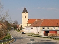 Kostel sv. Oldicha a Metodje - Strachotn (kostel) - Strachotn kostel 1