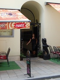 Restaurant ern medvd - Brno (restaurace) - ern medvd u vchodu