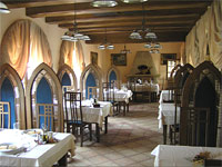 Hrad Hnvn - Most (hotel, restaurace)