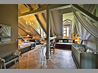 Romantick Hotel Mln - Karltejn (hotel) - Pokoj Krlovny Eliky