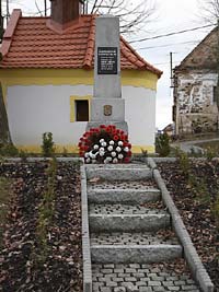 Pomnk padlch - Kornatice (pomnk) - 
