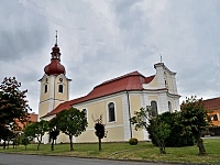 Kostel sv. Petra a Pavla - Bobrov (kostel) - 