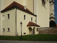 foto Farn kostel Nanebevzet Panny Marie - Valtice (kostel)