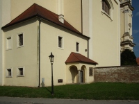 Farn kostel Nanebevzet Panny Marie - Valtice (kostel) - 