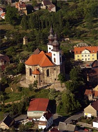 
                        Kostel sv. Petra a Pavla - Bezno (kostel)