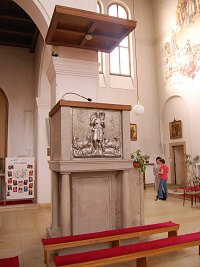 Kostel sv. Cyrila a Metodje - idenice (kostel) - Kazatelna