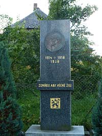 Pamtnk padlm s bistou T.G.Masaryka - Rohozn (pamtnk) - detail pomnku