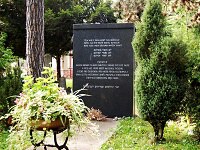 idovsk hbitov - Brno (hbitov) - Pamtnk obtem holokaustu