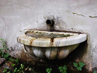 Studnka U srnce (studnka) - Mule s pramenem vody