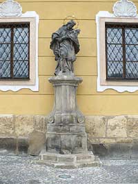 Socha sv. Jana Nepomuckého - Polička (socha)
