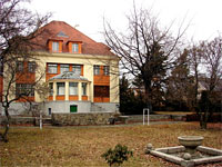Flemmichova vila - Krnov (historick budova) - Flemmichova vila pohled od zahrady