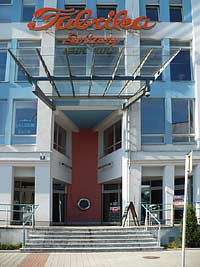 Fabrika - Svitavy (multifunkn dm) - hlavn vchod