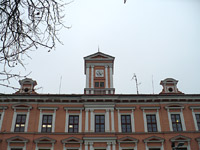 1. zkladn kola - Nov Msto na Morav (historick budova)  - detail vrchn sti budovy
